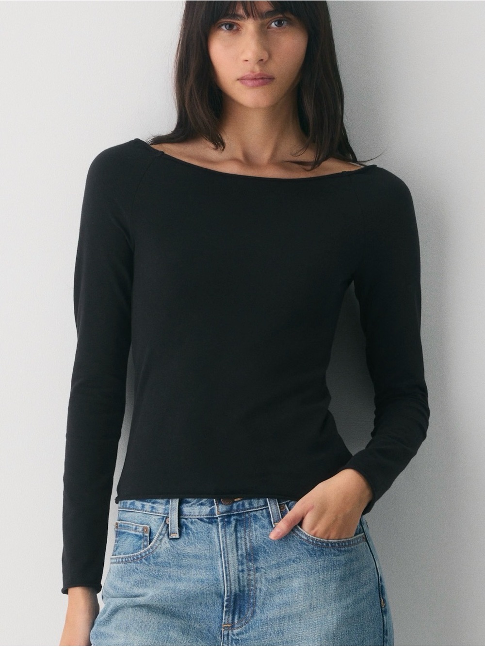 Aritzia TNA HomeStretch Off the Shoulder Long Sleeve - Women’s L